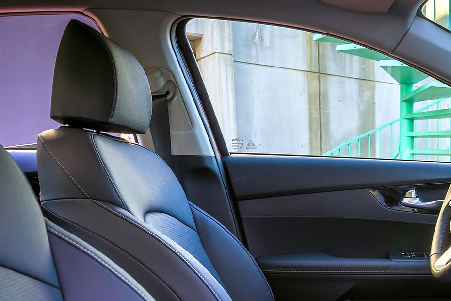 Cerato K3 Front Seat Headrest Cerato K3 Front Seat Headrest