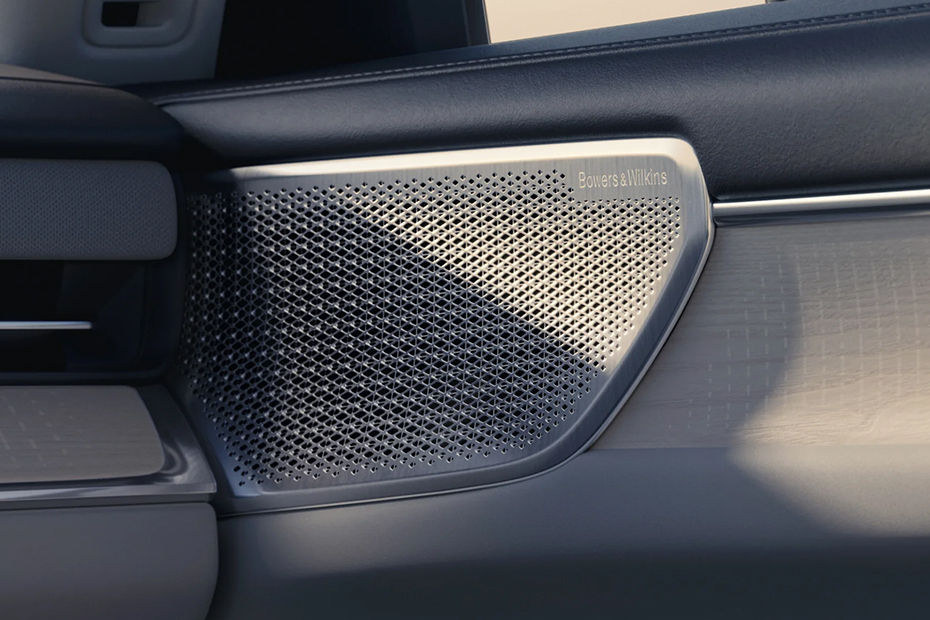 Speakers View of Volvo ES90