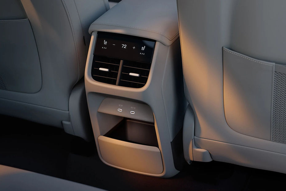 EX60 Rear AC Controls EX60 Rear AC Controls