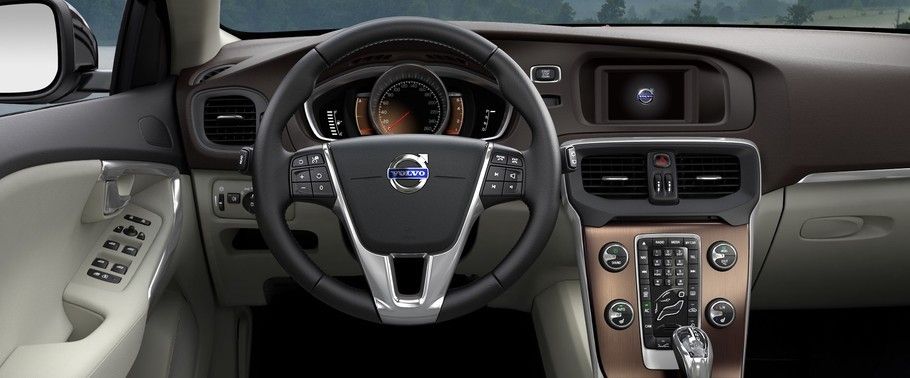 V40 Cross Country Center Console V40 Cross Country Center Console