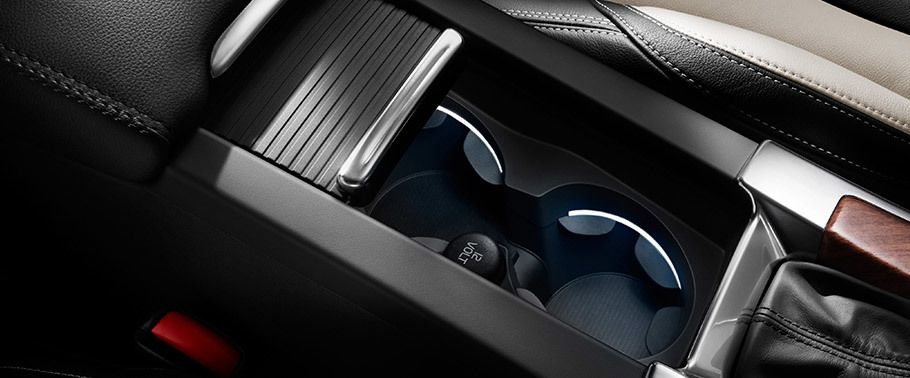 XC60 2017 Cup Holders