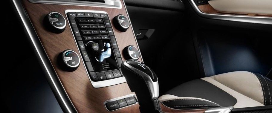 Stereo View of XC60 2017