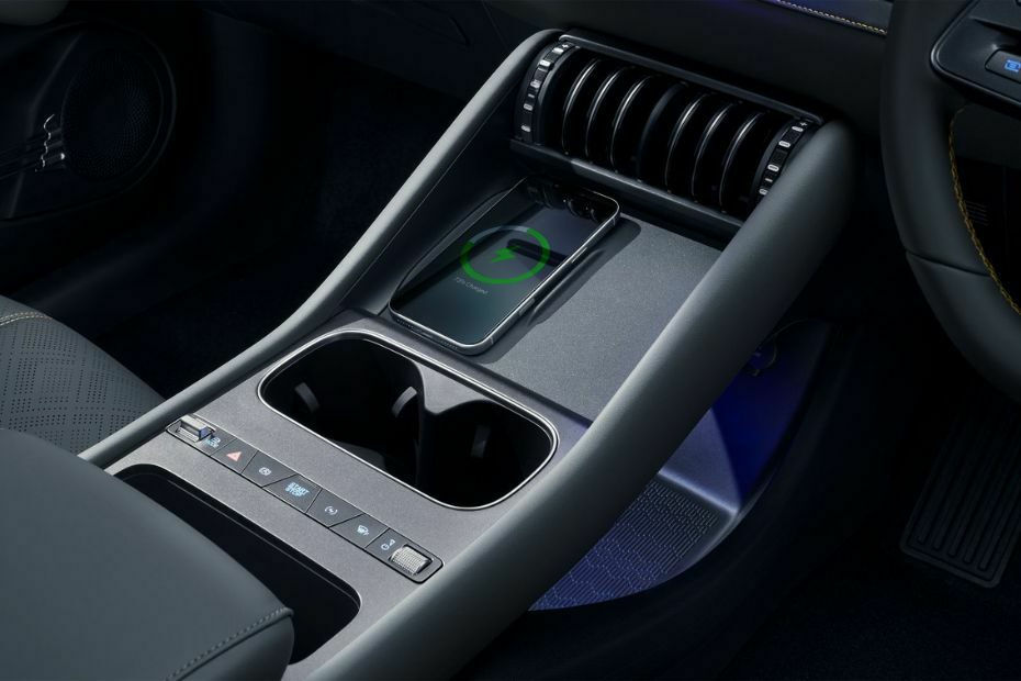 Atto 3 Front Cup Holder