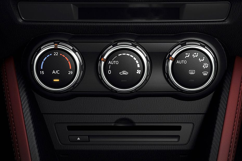 Front AC Controls of Mazda CX-3 (2017-2018)