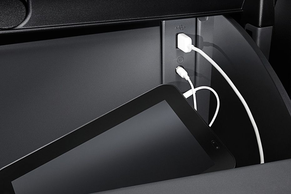 Power Accessories Outlet View of Mazda BT-50 Power Accessories Outlet View of Mazda BT-50
