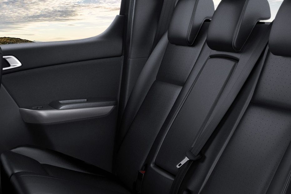 Mazda BT-50 Rear Seats Mazda BT-50 Rear Seats