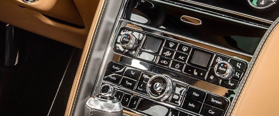 Side AC Controls of Bentley Mulsanne Speed