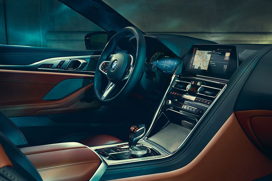 Center Controls of BMW 8 Series Coupe Center Controls of BMW 8 Series Coupe