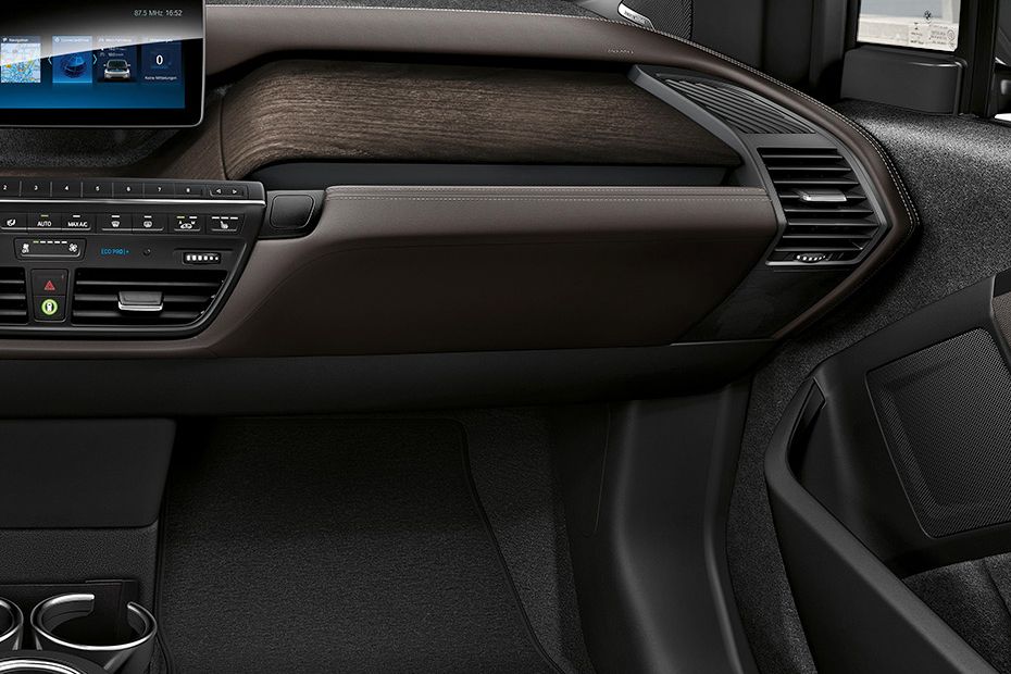 BMW i3s Glove Box