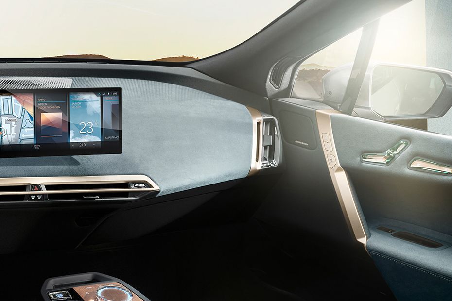 BMW iX Passengers View BMW iX Passengers View