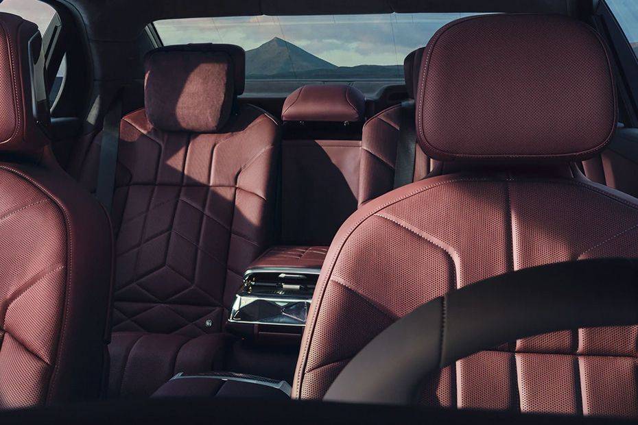 BMW 7 Series Sedan Front And Rear Seats Together BMW 7 Series Sedan Front And Rear Seats Together