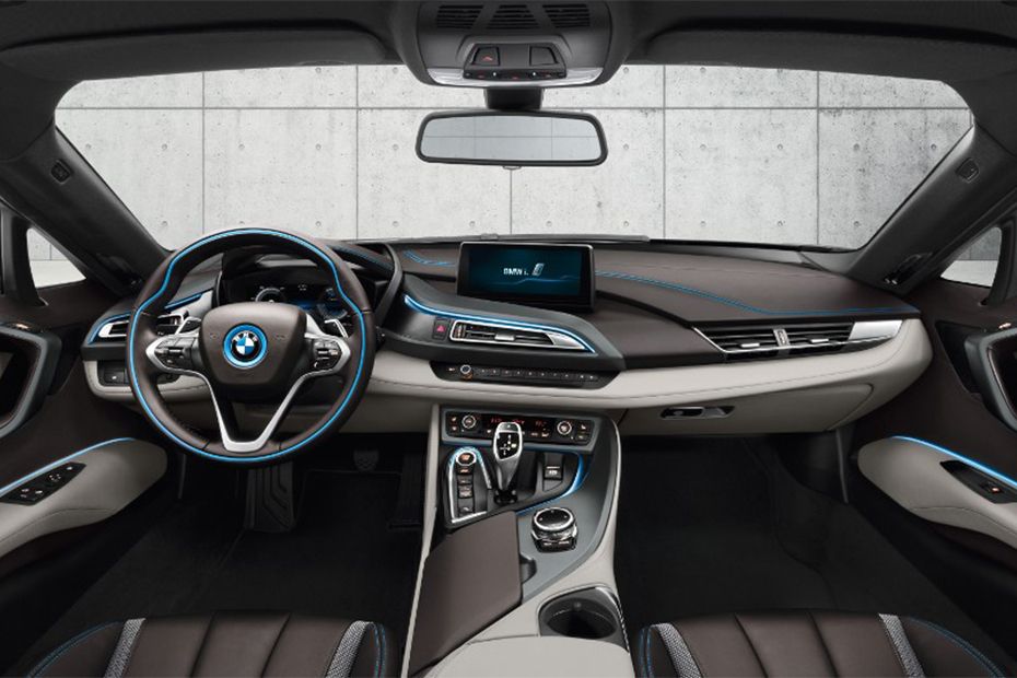 Dashboard View of i8 (2015-2018) Dashboard View of i8 (2015-2018)