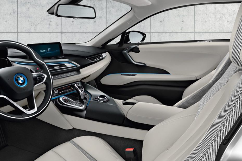i8 (2015-2018) Front Seats i8 (2015-2018) Front Seats