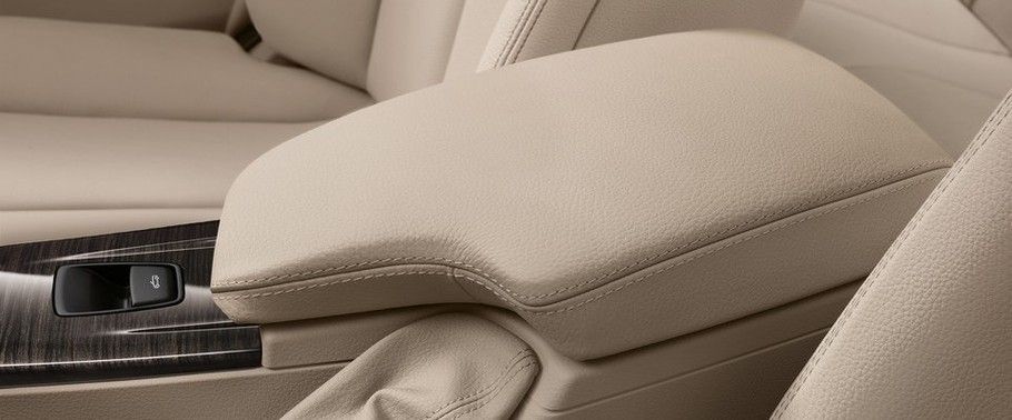 4 Series Convertible Front Center Divider