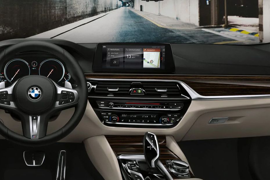 5 Series Sedan Center Console 5 Series Sedan Center Console
