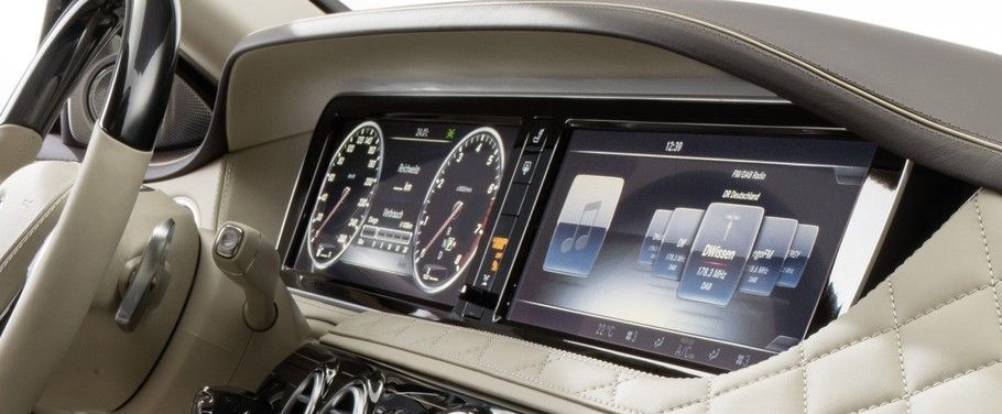 Maybach S-Class 2015 touch screen