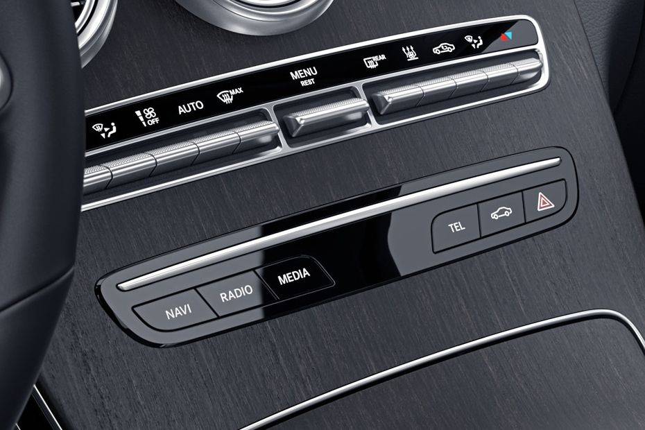 Front AC Controls of Mercedes Benz C-Class Saloon Front AC Controls of Mercedes Benz C-Class Saloon