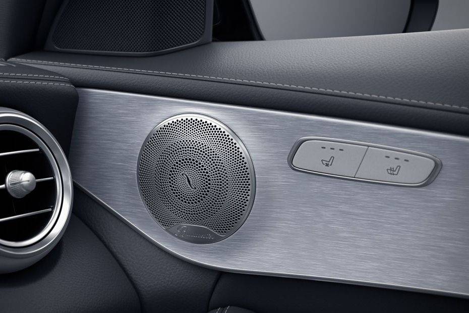 Speakers View of Mercedes Benz C-Class Saloon Speakers View of Mercedes Benz C-Class Saloon