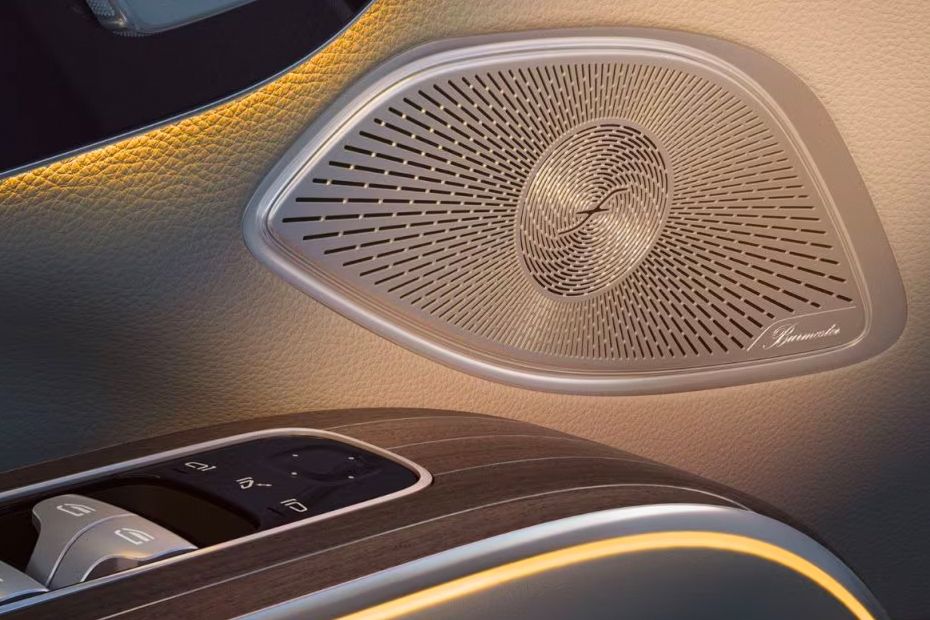 Speakers View of Mercedes Benz EQS SUV Speakers View of Mercedes Benz EQS SUV
