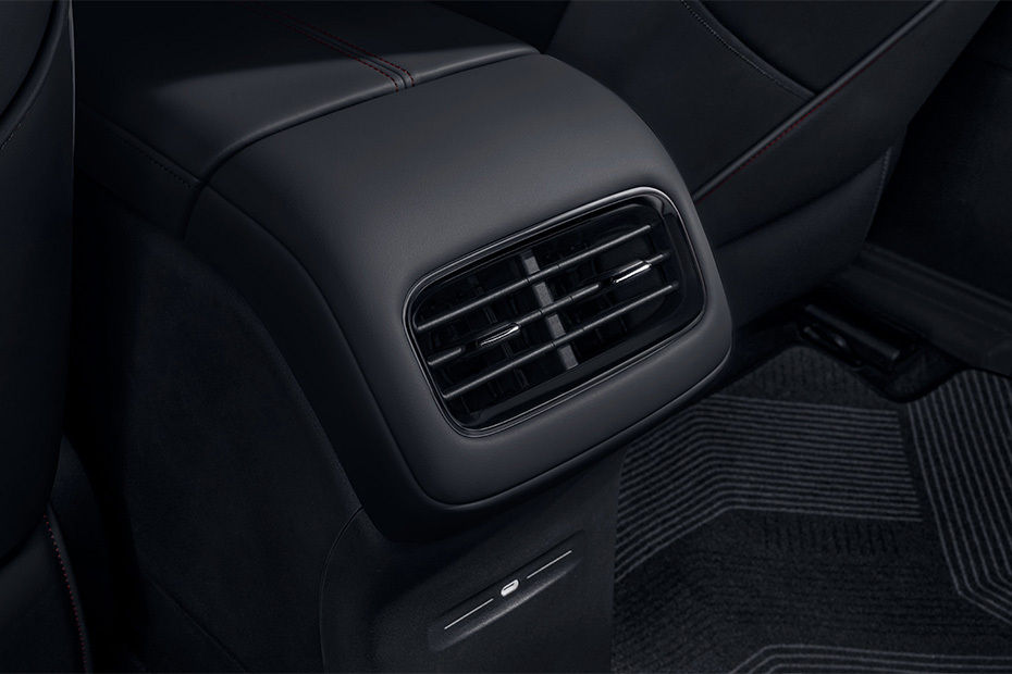 X Rear AC Controls