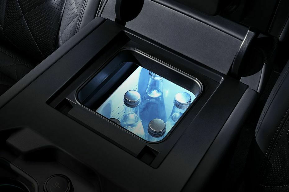 Denza B8 Glove Box Denza B8 Glove Box