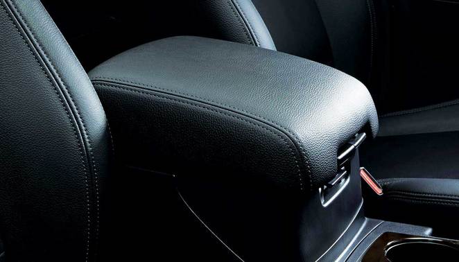 Pajero Front Center Divider