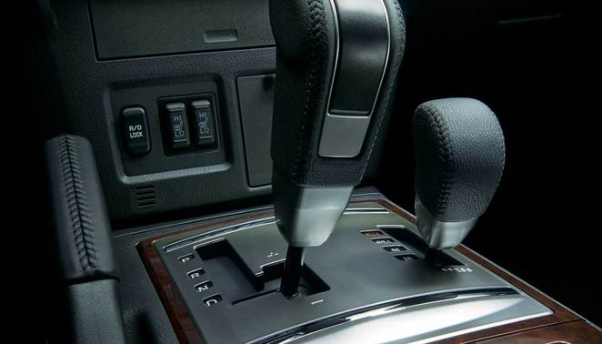Mitsubishi Pajero Gear Shifter