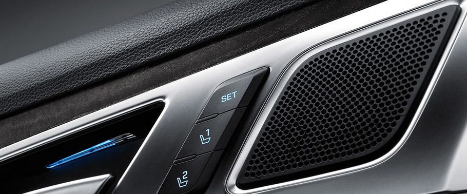 Speakers View of Hyundai Genesis Speakers View of Hyundai Genesis