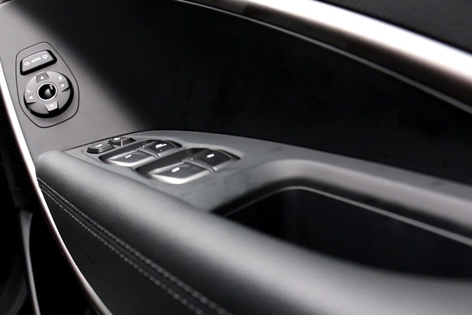 Hyundai Santa Fe (2013-2018) Drivers Side In Side Door Controls Hyundai Santa Fe (2013-2018) Drivers Side In Side Door Controls