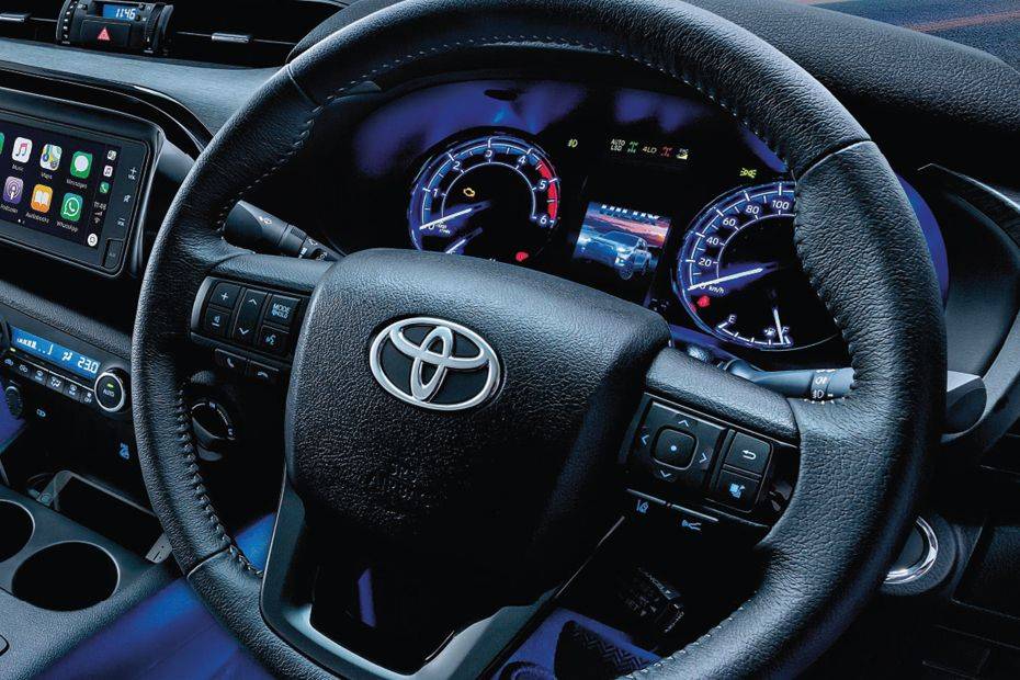 toyota hilux 2022 interior