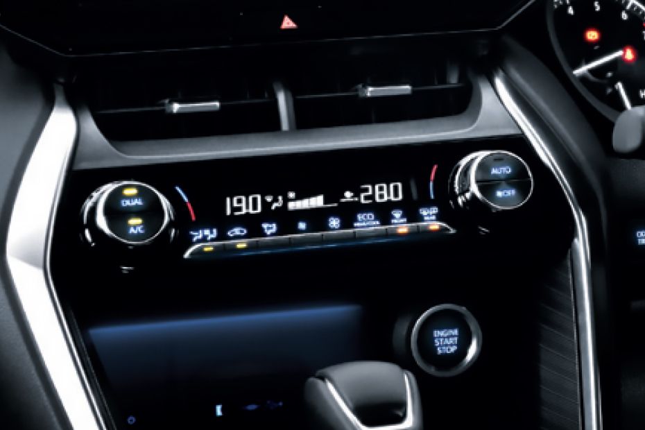 Front AC Controls of Toyota Harrier Front AC Controls of Toyota Harrier