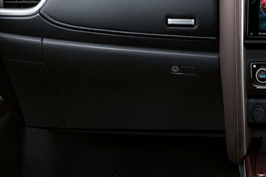 Toyota Fortuner Glove Box Toyota Fortuner Glove Box