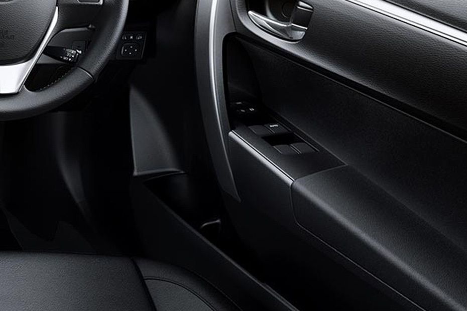 Toyota Corolla (2016-2018) Drivers Side In Side Door Controls
