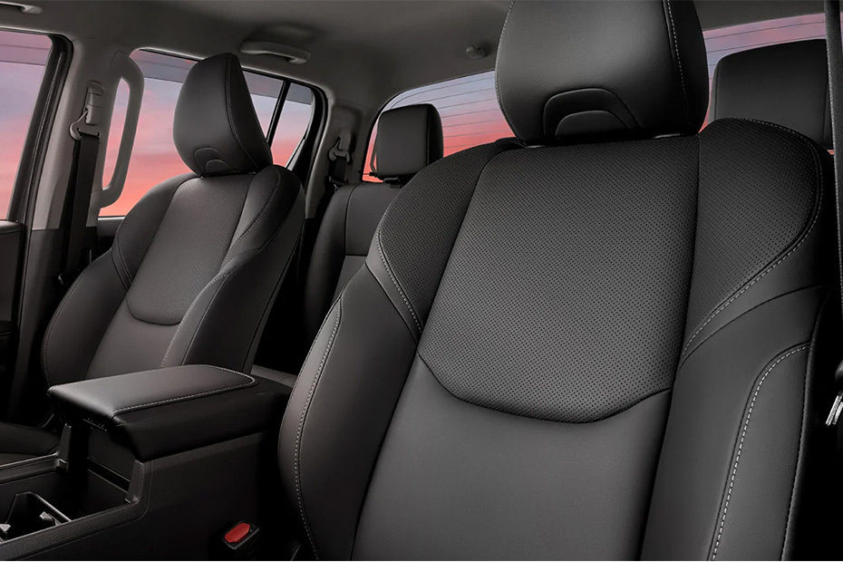 Hilux BEV Passenger Seat