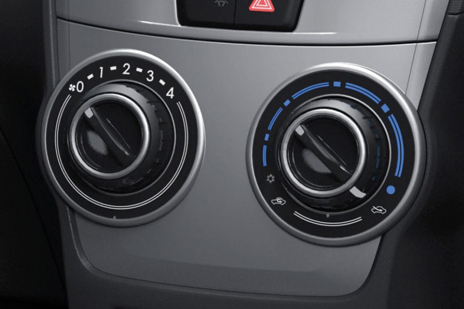 Front AC Controls of Toyota Avanza (2015-2018) Front AC Controls of Toyota Avanza (2015-2018)