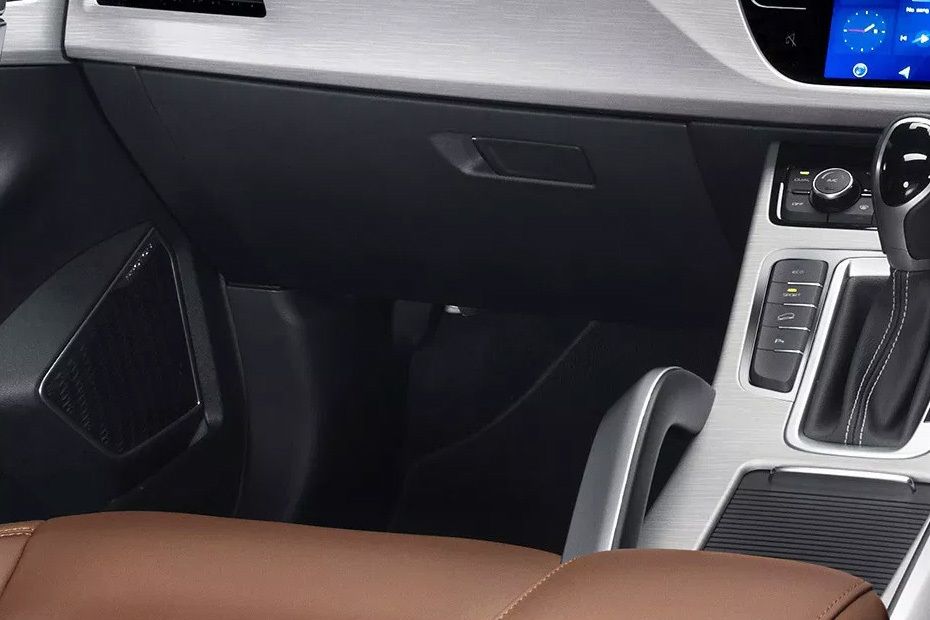 Proton X70 Glove Box Proton X70 Glove Box