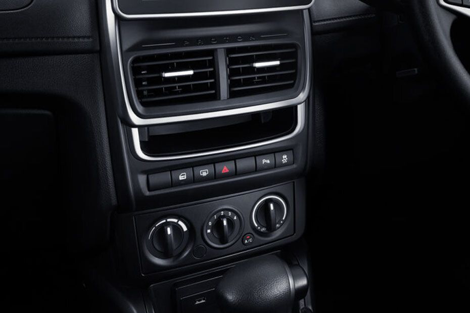 Front AC Controls of Proton Saga Front AC Controls of Proton Saga