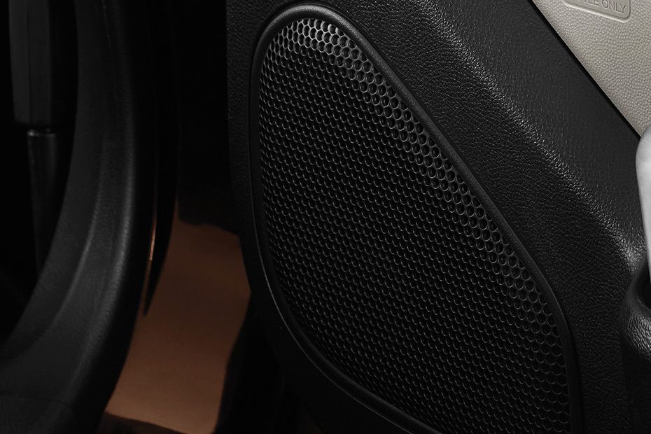 Speakers View of Proton Persona (2016-2018) Speakers View of Proton Persona (2016-2018)