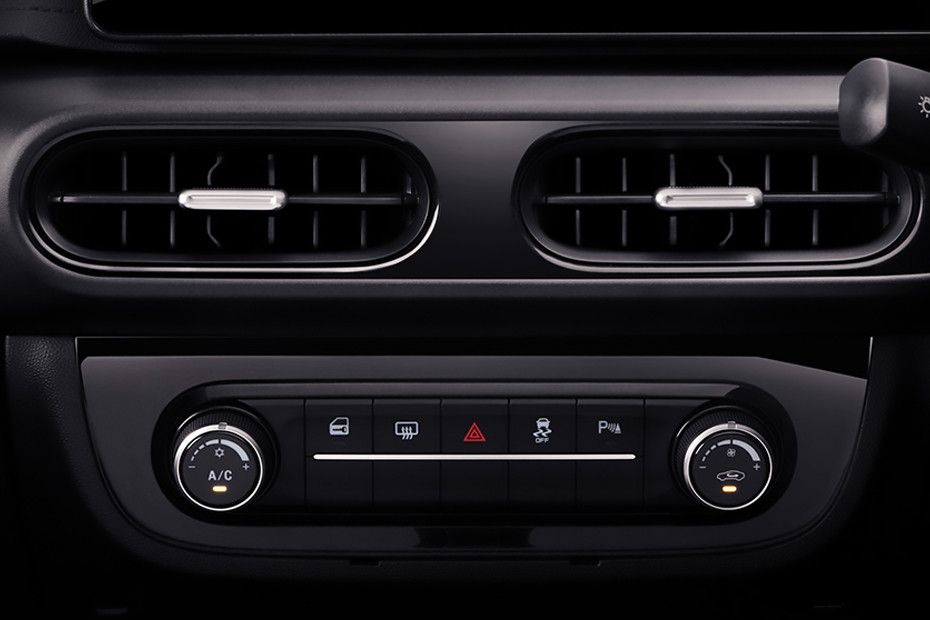 Front AC Controls of Proton Saga