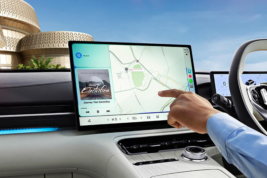 e.MAS 7 PHEV gps navigator