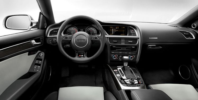 Dashboard View of S5 Sportback