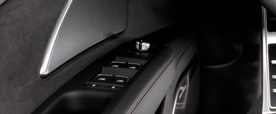 Audi S8 Plus Drivers Side In Side Door Controls Audi S8 Plus Drivers Side In Side Door Controls