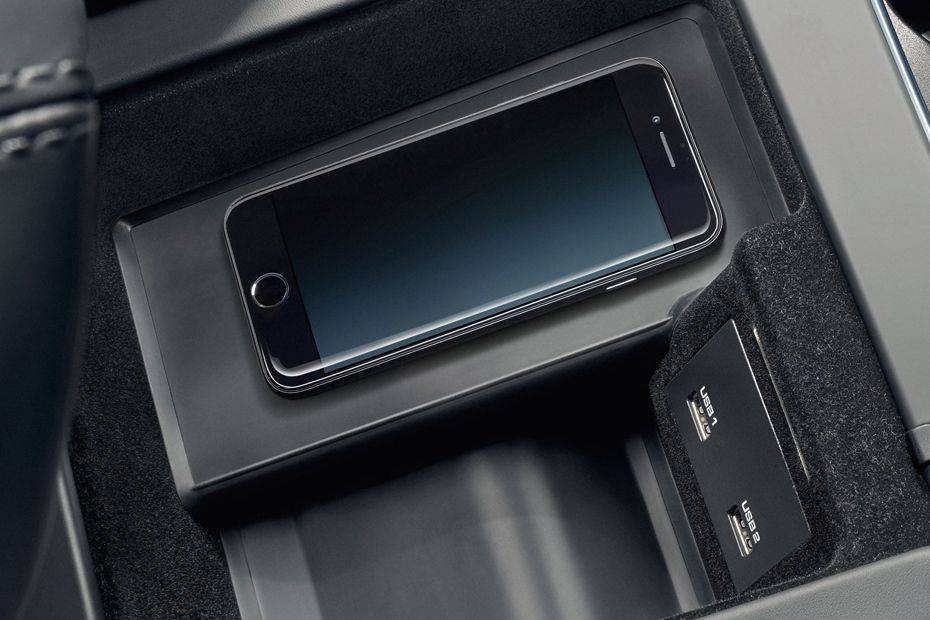 Power Accessories Outlet View of Porsche Cayenne Power Accessories Outlet View of Porsche Cayenne