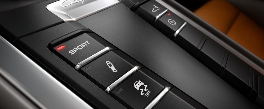 Center Controls of Porsche Cayman S