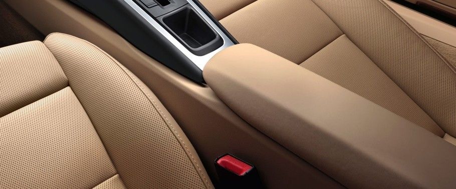 911 Targa 4S Front Center Divider 911 Targa 4S Front Center Divider