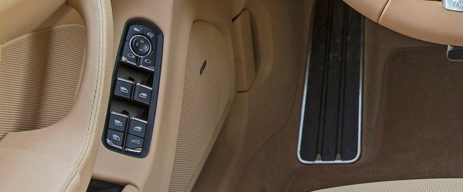 Porsche Panamera 4 Drivers Side In Side Door Controls
