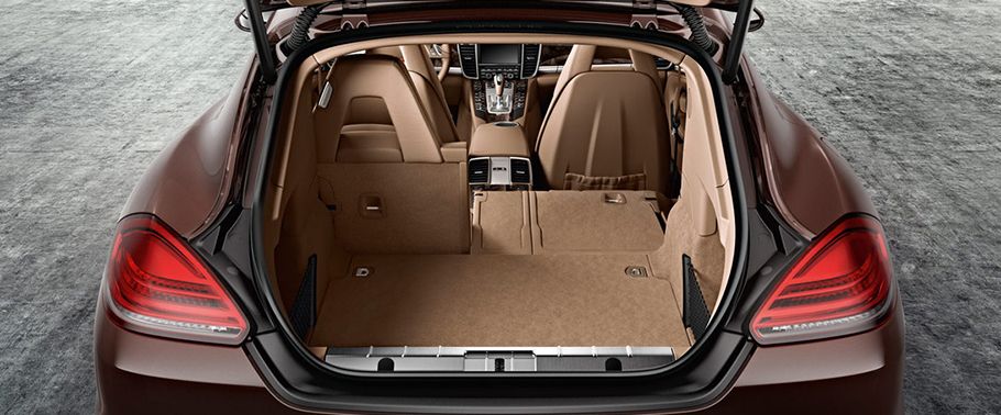 Folding Seats of Porsche Panamera S
