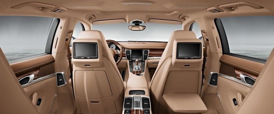 Rear Seat Entertainment of Porsche Panamera S