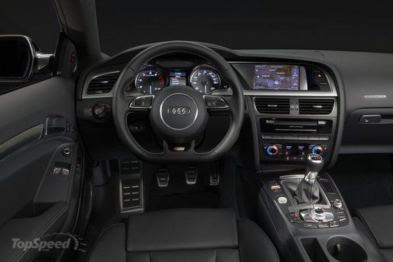 Dashboard View of Panamera Exclusive Series Dashboard View of Panamera Exclusive Series