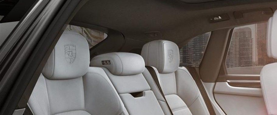 Macan S Diesel Rear Seat Head rest